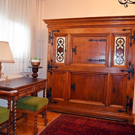 Belvarosi Classic Apartman 85 Square Meters Szombathely Extérieur photo