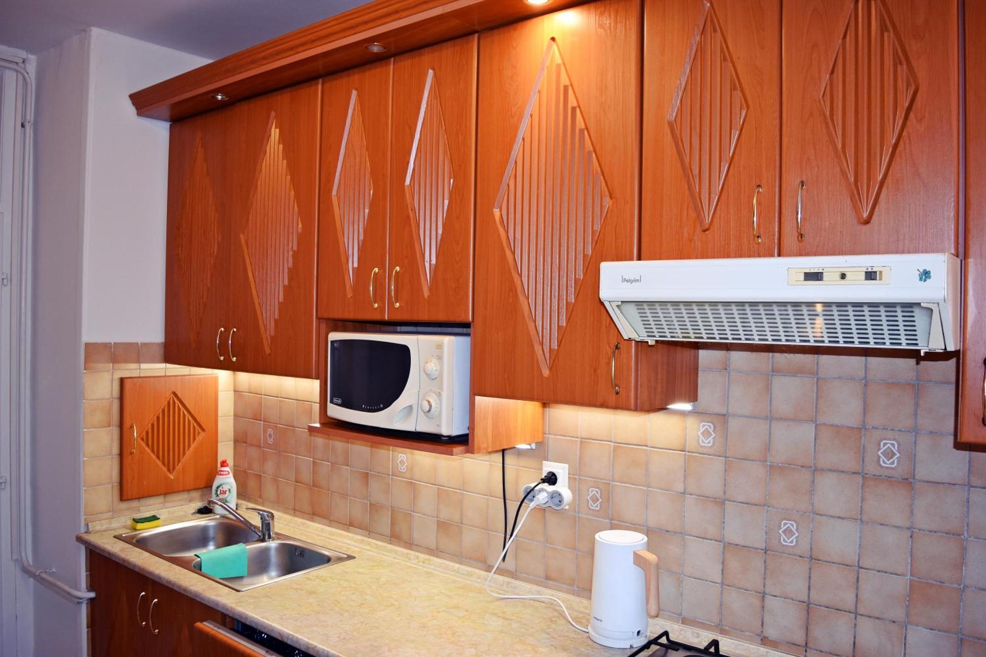 Belvarosi Classic Apartman 85 Square Meters Szombathely Extérieur photo